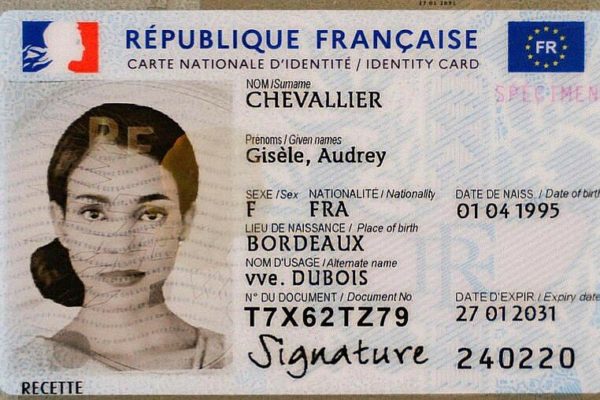 Pratique, sécurisée, moderne : la nouvelle carte d’identité arrive le 29 mars en Seine-Maritime